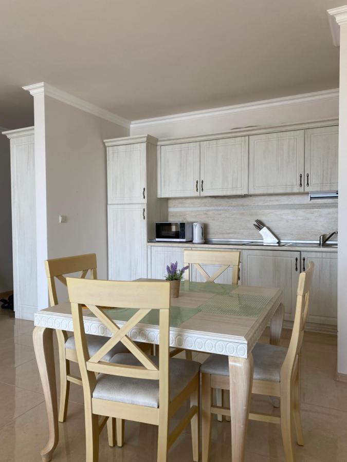 Private Apartments By The Sea With A Large Terrace In Apart Hotel! Pomorie Extérieur photo