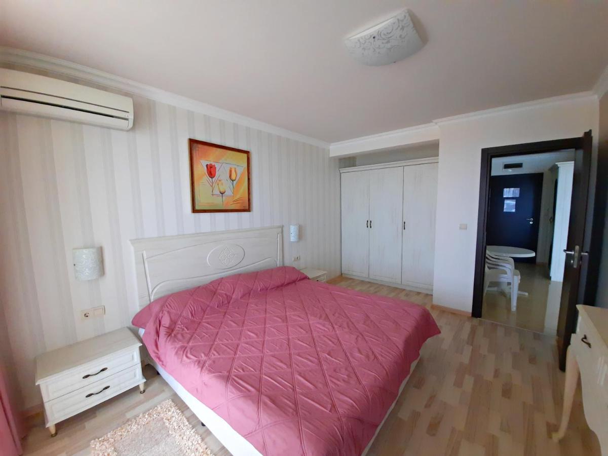 Private Apartments By The Sea With A Large Terrace In Apart Hotel! Pomorie Extérieur photo