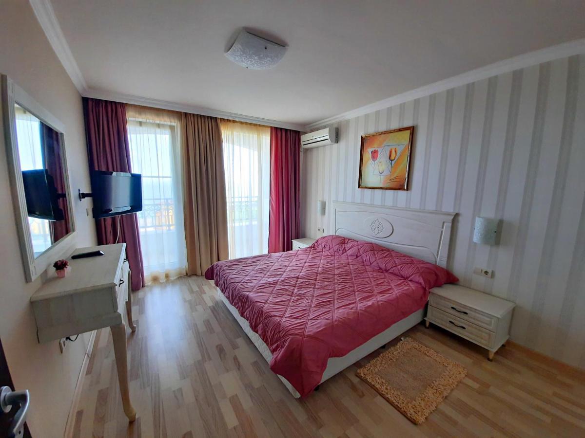 Private Apartments By The Sea With A Large Terrace In Apart Hotel! Pomorie Extérieur photo